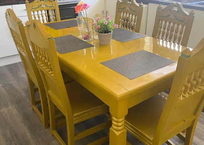 Spacious Near Southmead Hospital 3*