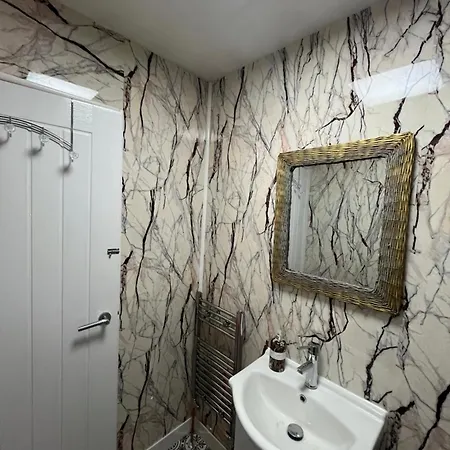 Spacious Near Southmead Hospital Pensionat