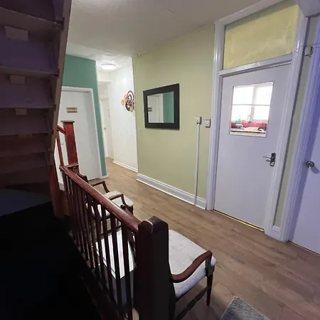 Spacious Near Southmead Hospital 3* Bristol