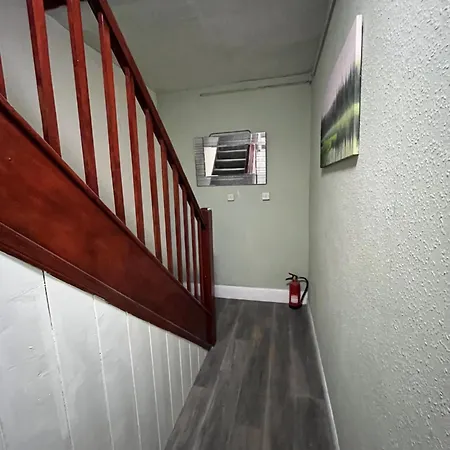 Spacious Near Southmead Hospital Penzion